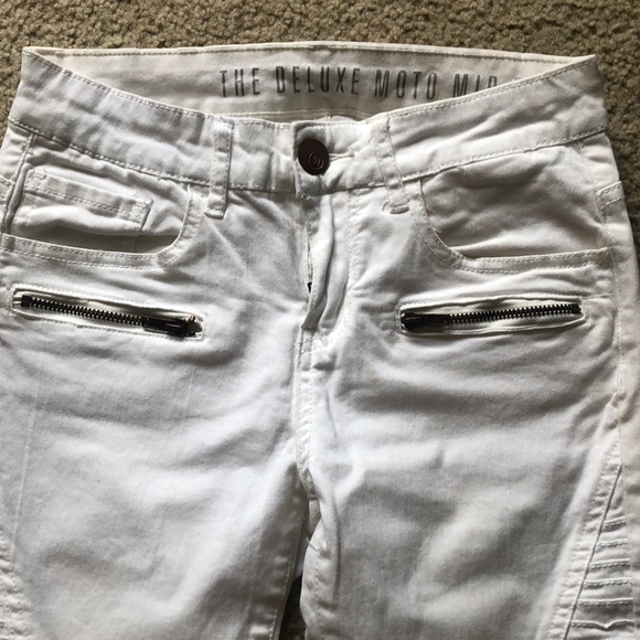 White jeans - Picture 2 of 5